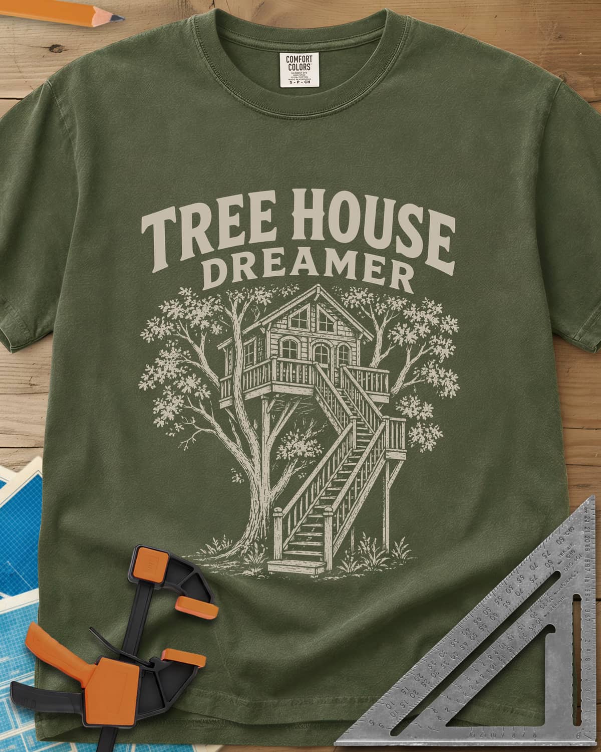 Vintage Tree House Dreamer heavyweight tee in Hemp, engraved-style treehouse with a railed deck and wide stairs